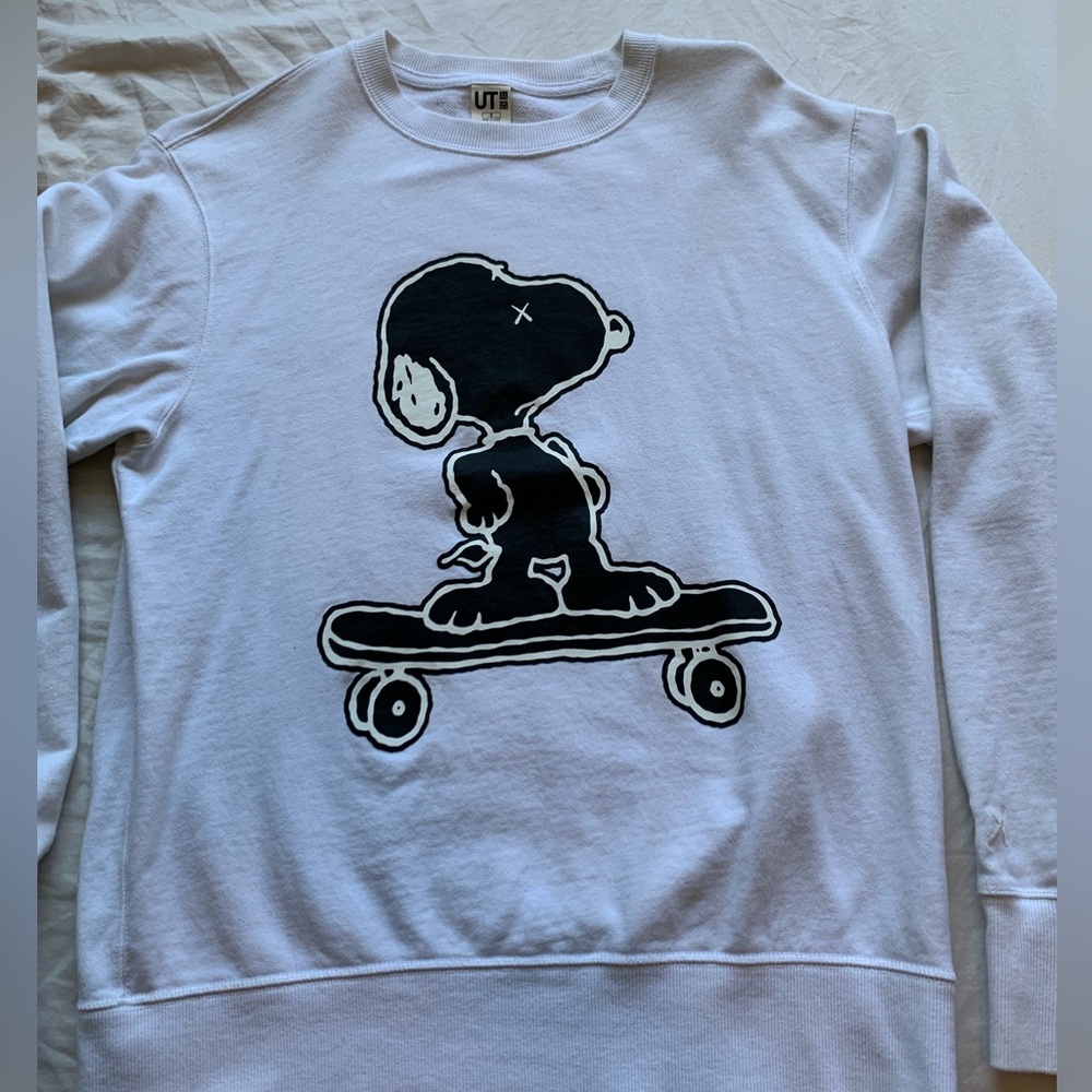 KAWS X Uniqlo Sweater